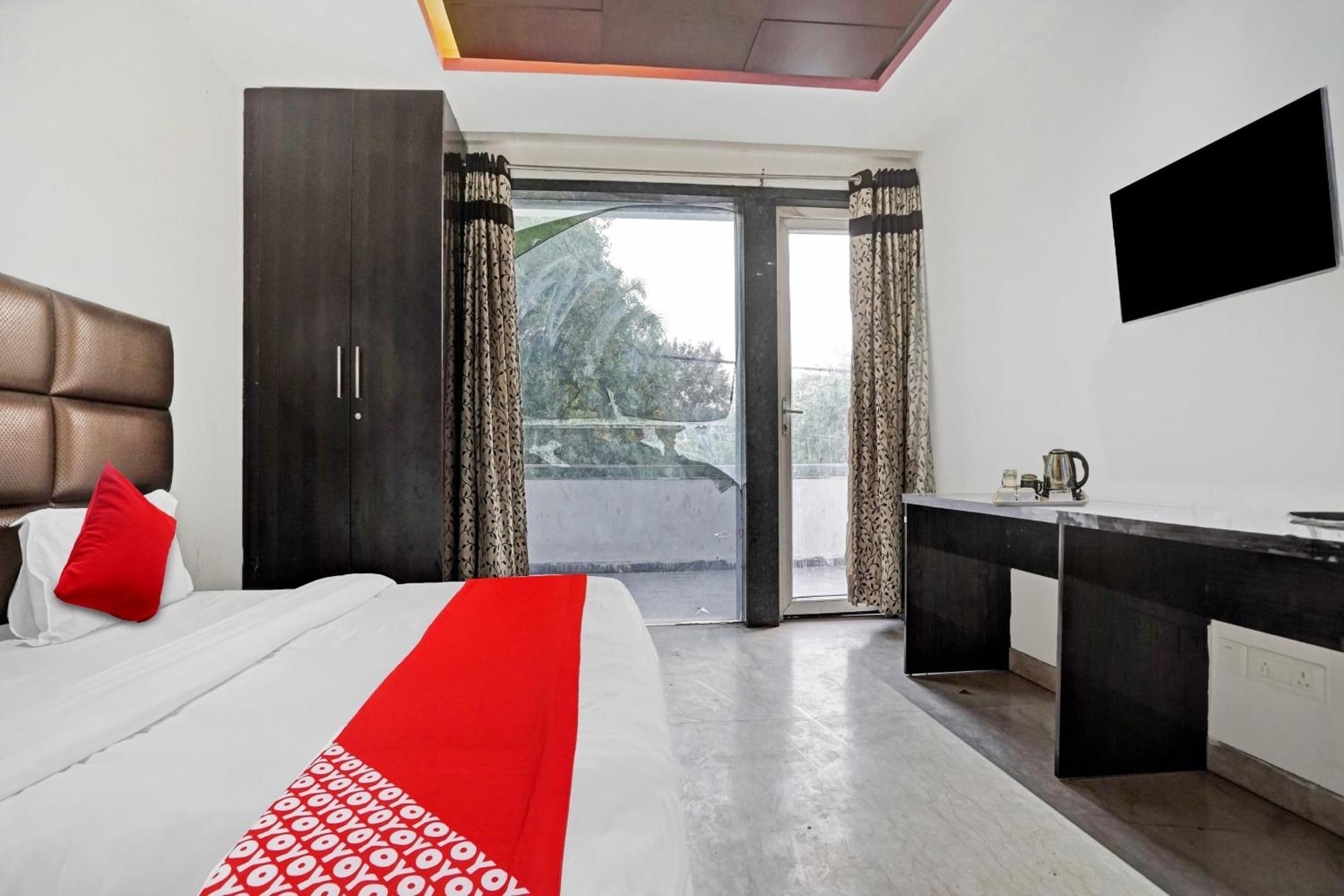 Hotel O South Galaxy New Delhi Extérieur photo