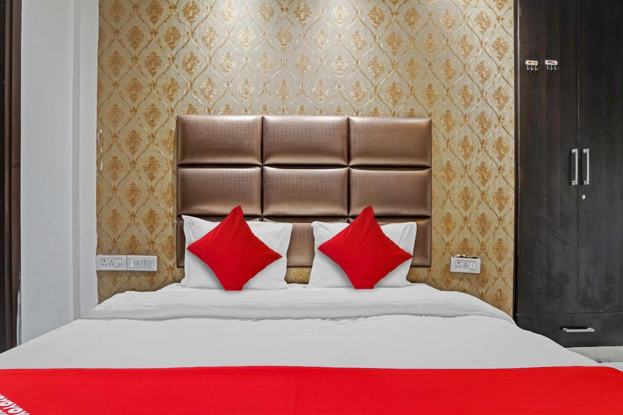 Hotel O South Galaxy New Delhi Extérieur photo